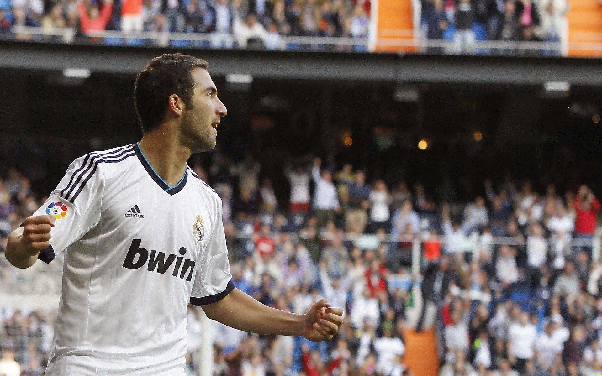 百米飞人巅峰对决，新星崛起与传奇延续